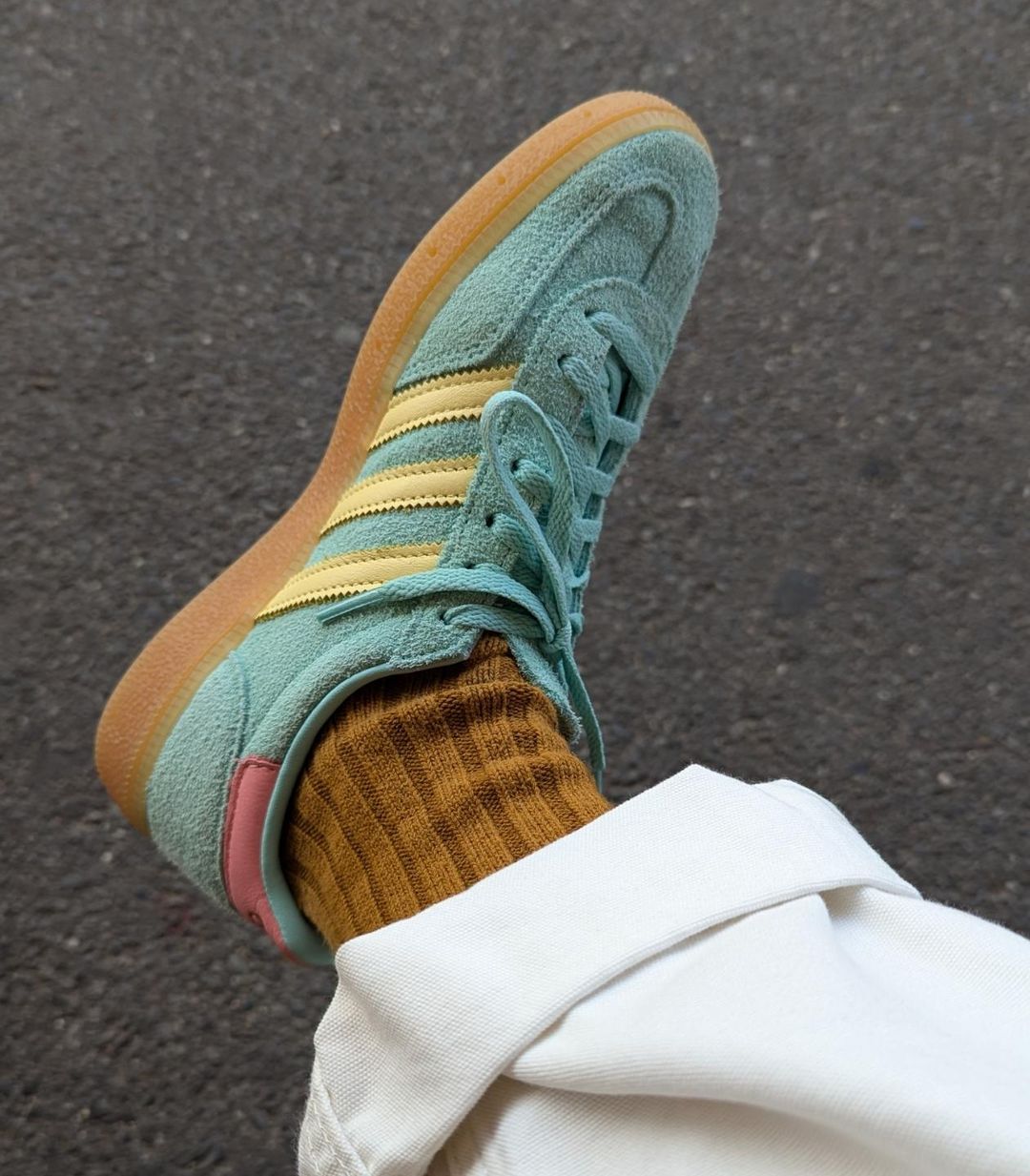 adidas gazelle with comfysocks - how to pair with gazelle adidas