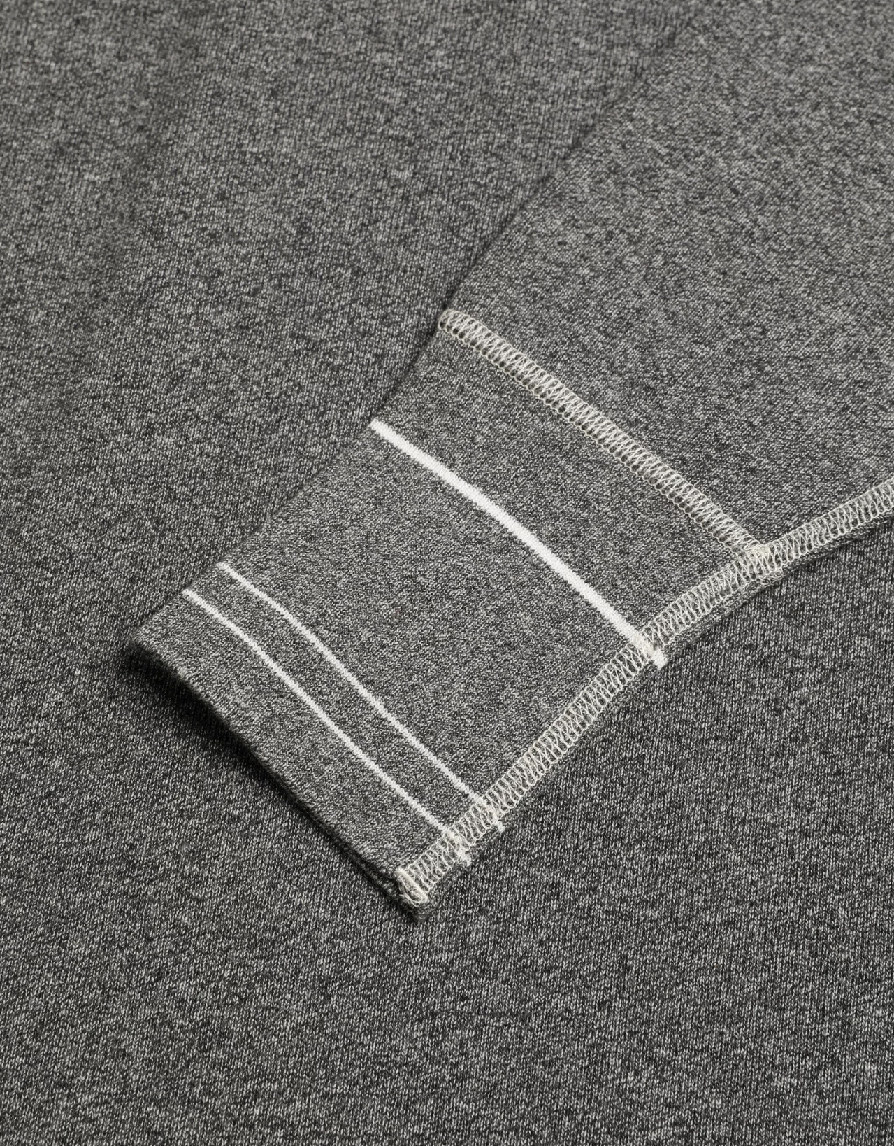 mateo-cotton-henley-half-placket-detail