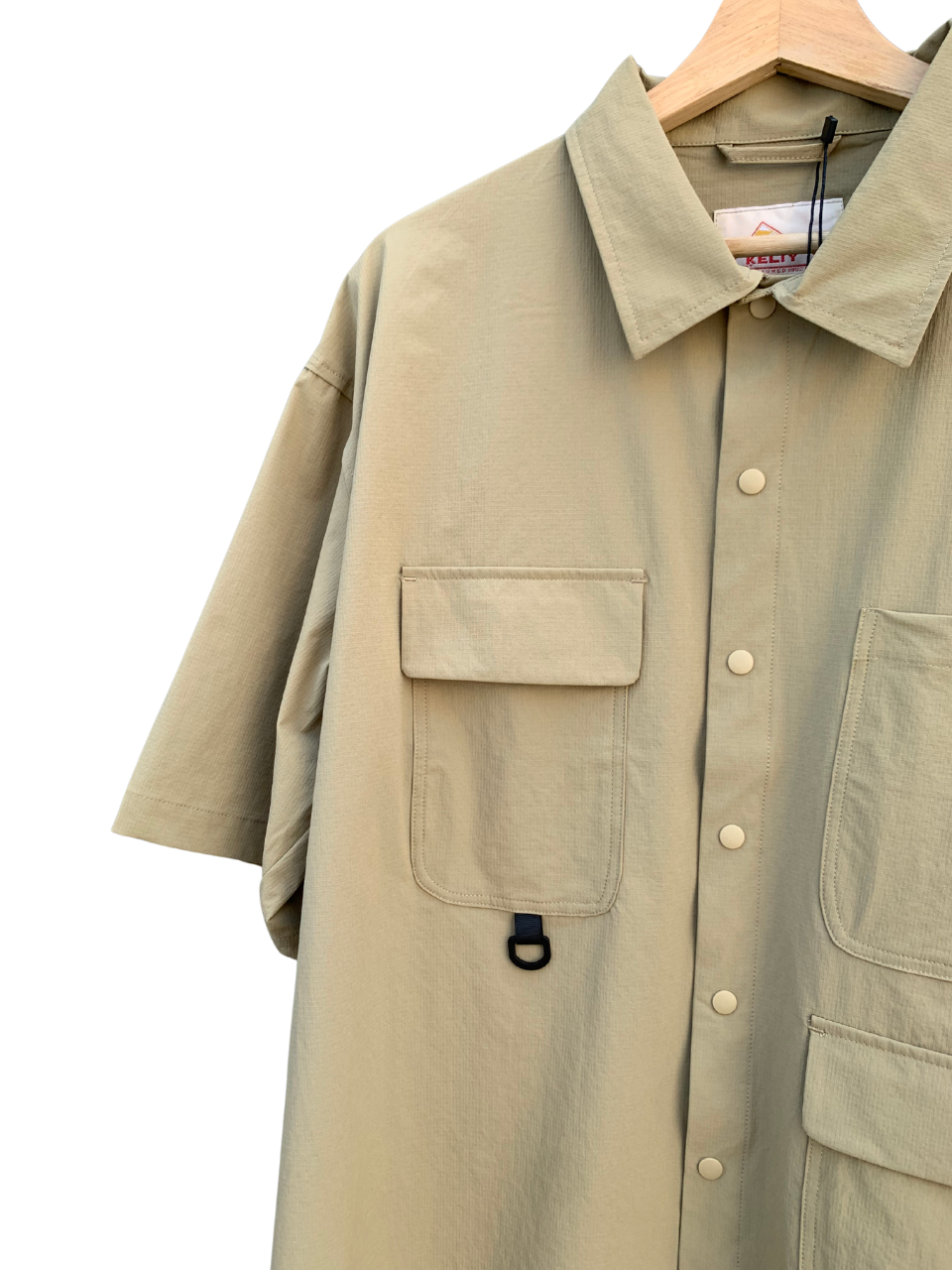 KELTY Multi-Pocket Short Sleeve Shirt details hang