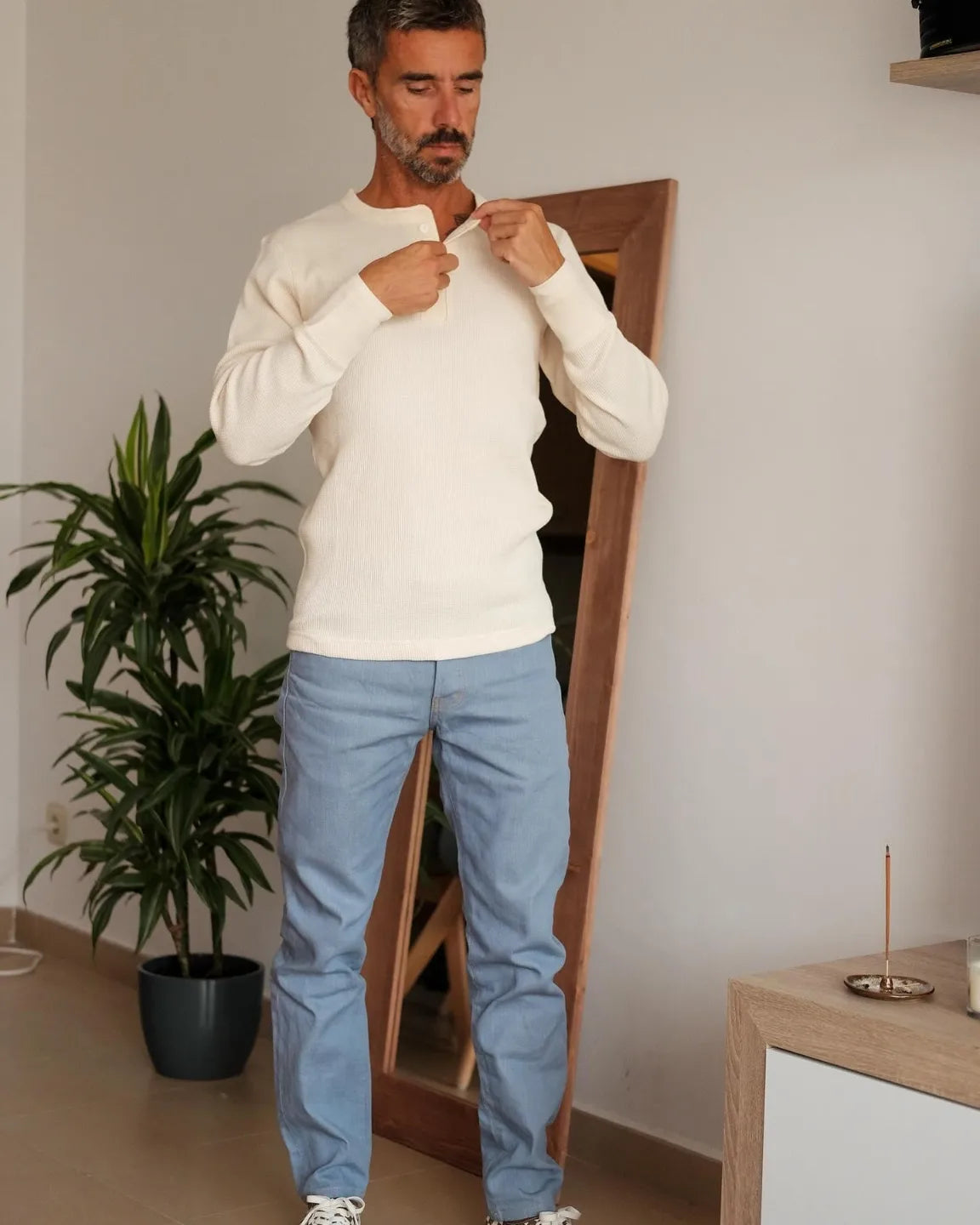 henly beige shirt with model
