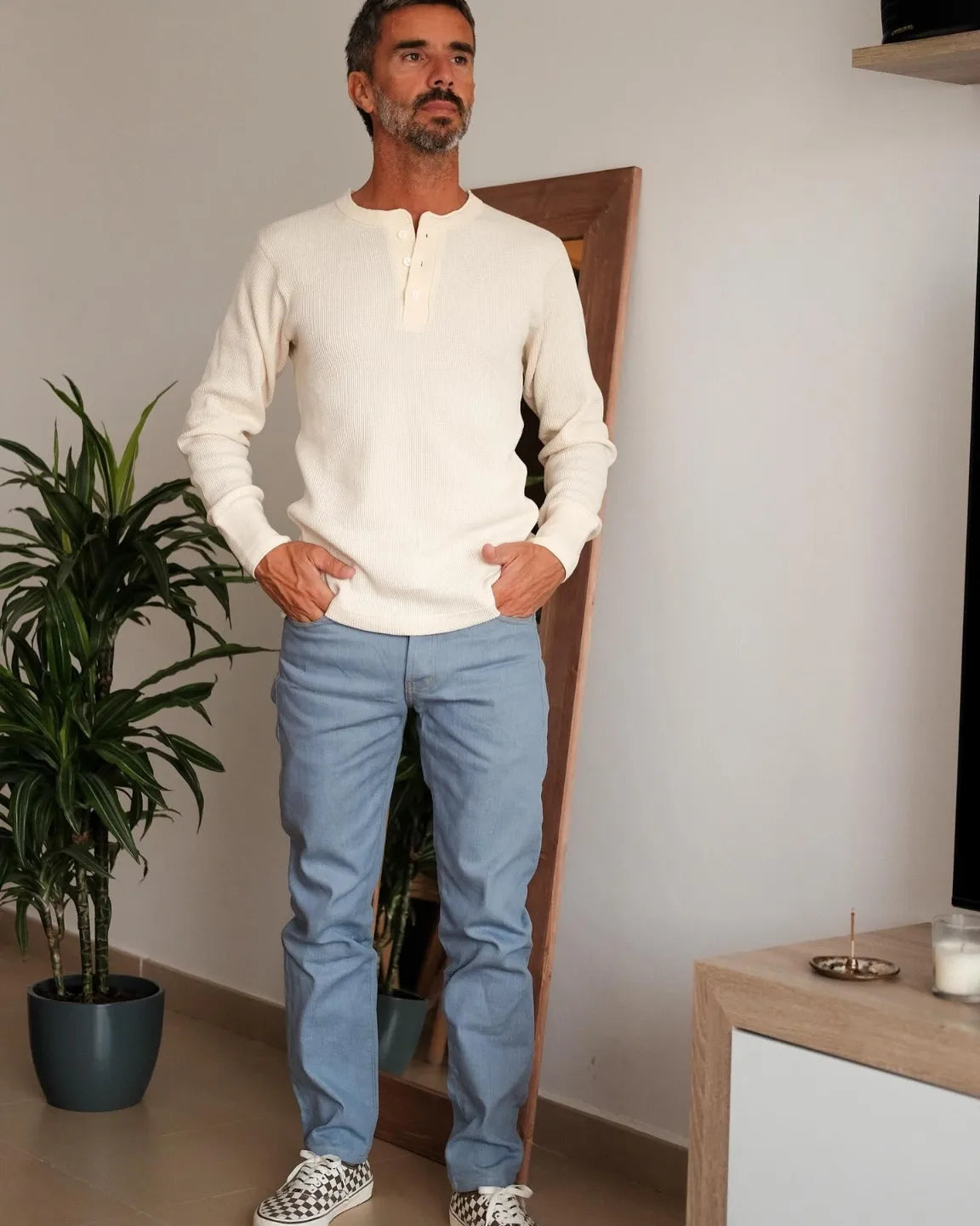 henly shirt with model