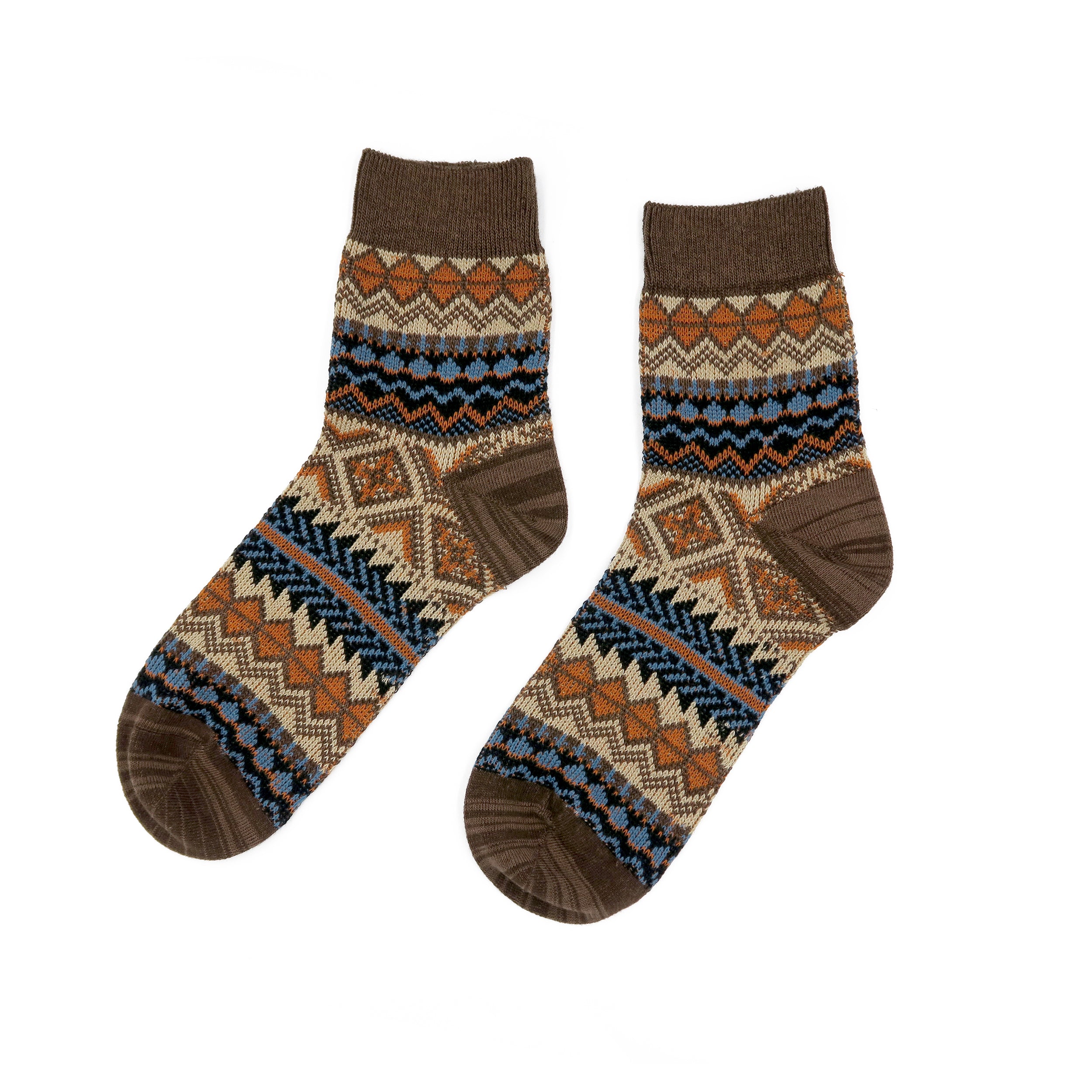 Thin brown ankle-low cotton socks with subtle tribal patterns on white background.