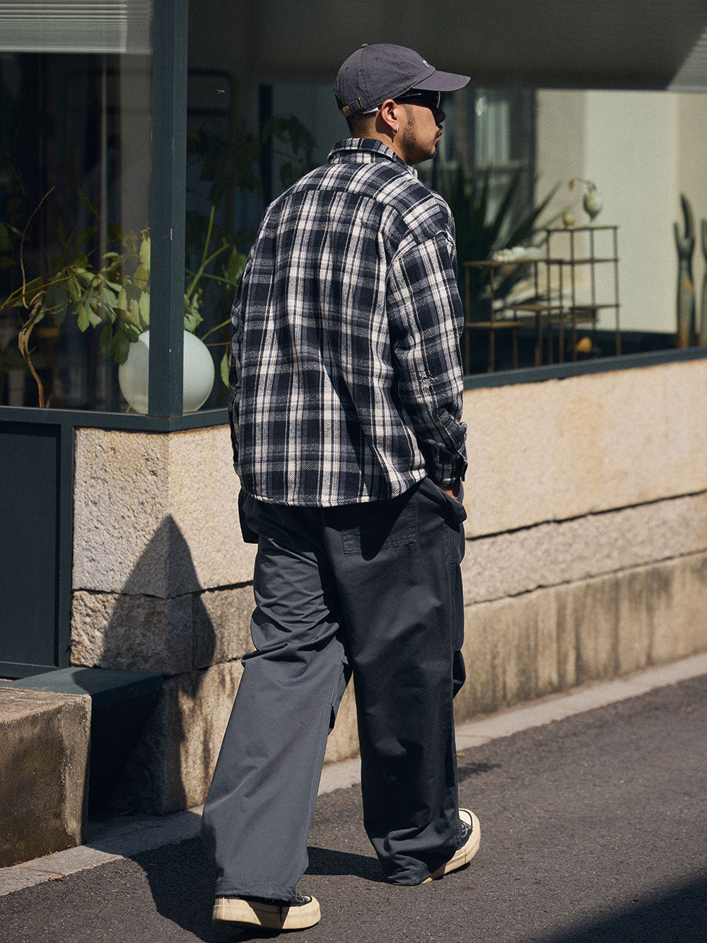 Lars - Distressed Classic Check Shirt – Your New Favorite Shirt