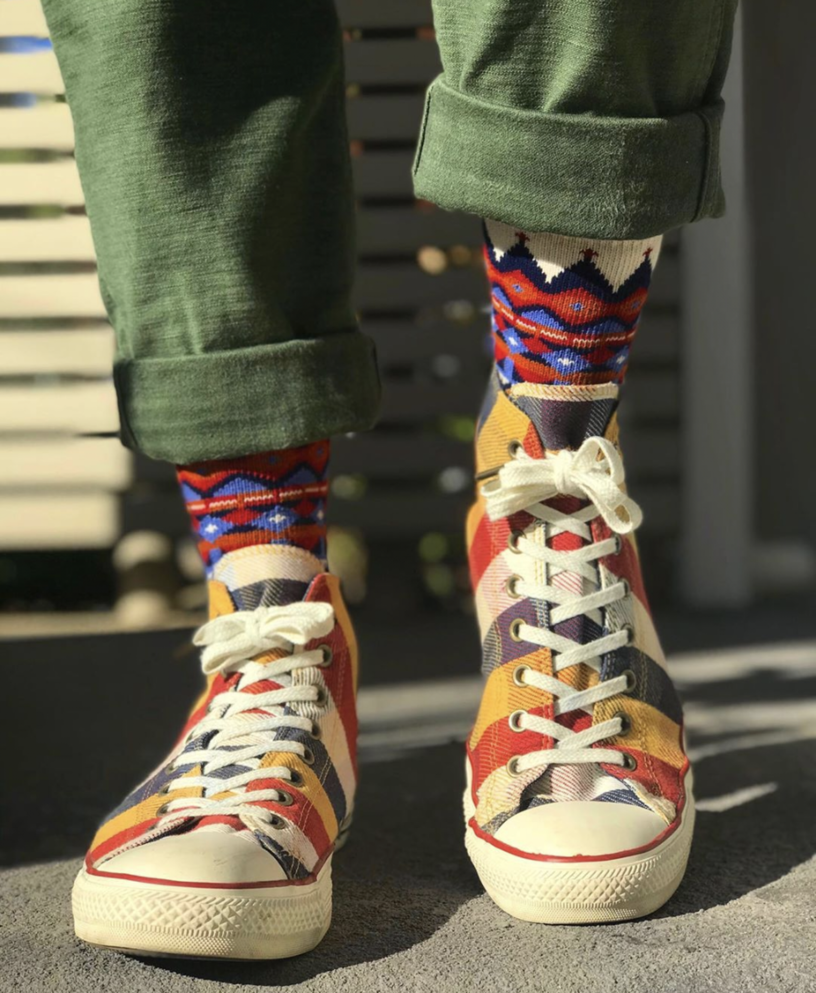 tanami white tribal pattern with colorful chucks | Comfysocks