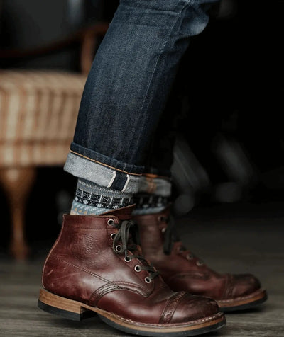 carousel black socks with white boots comfysocks