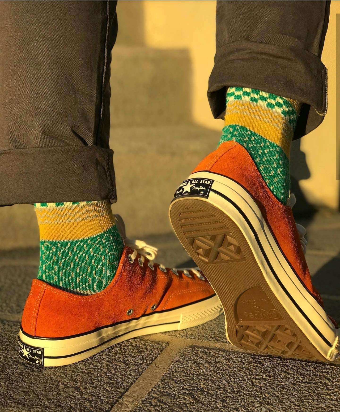 orange converse with geluk green patten sock