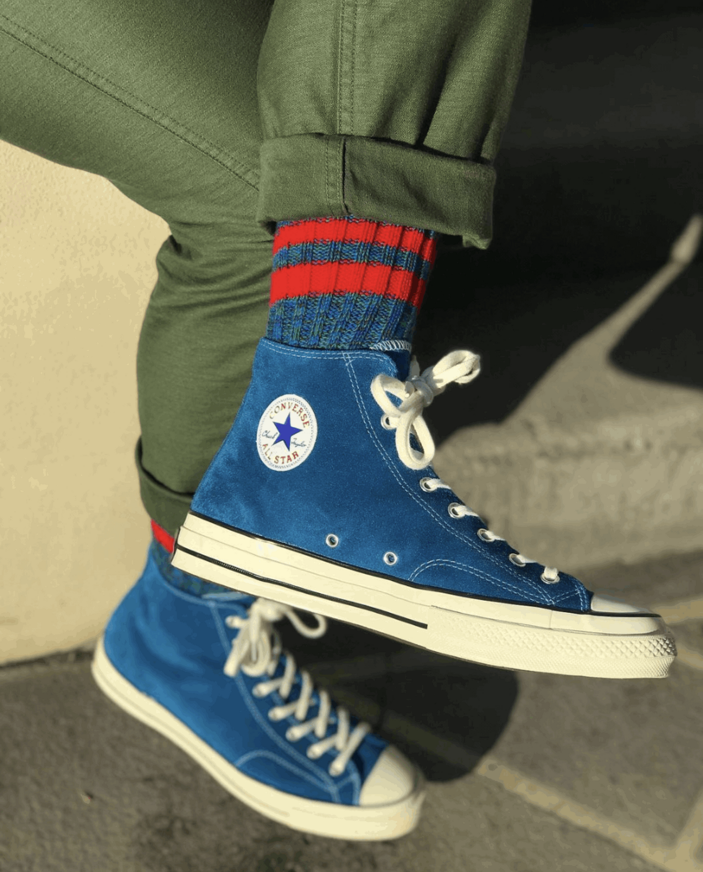 Converse with teal color knitted sock