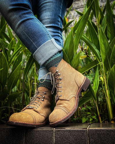 flecha sock - blue and green arrow stripy pattern Comfysocks
