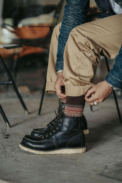 redwing black shoes with mermaid brown socks