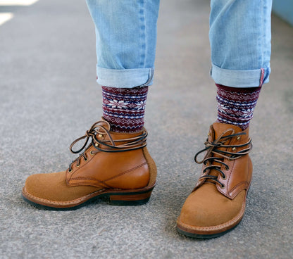khaki boots with nordic red sock 