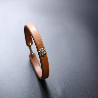 Japanese Premium Classic Leather Bracelet Comfysocks