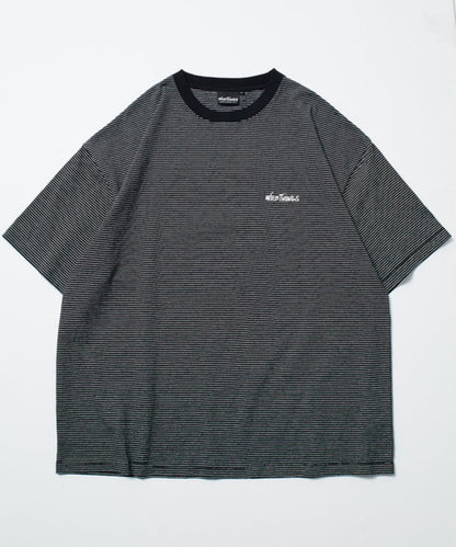 WILD THINGS x FREAK'S STORE Exclusive Micro-Stripe Logo T-Shirt