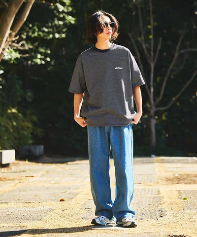 WILD THINGS x FREAK'S STORE Exclusive Micro-Stripe Logo T-Shirt