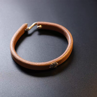 Japanese Premium Classic Leather Bracelet Comfysocks