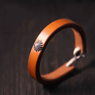 Japanese leather skull hook bracelet