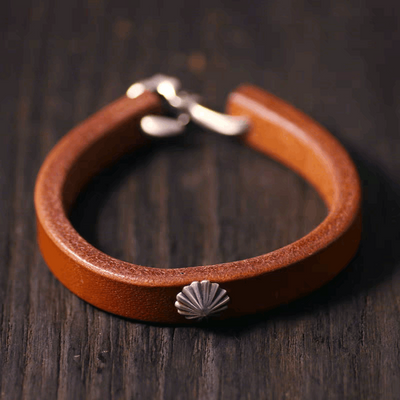 Japanese leather skull hook bracelet