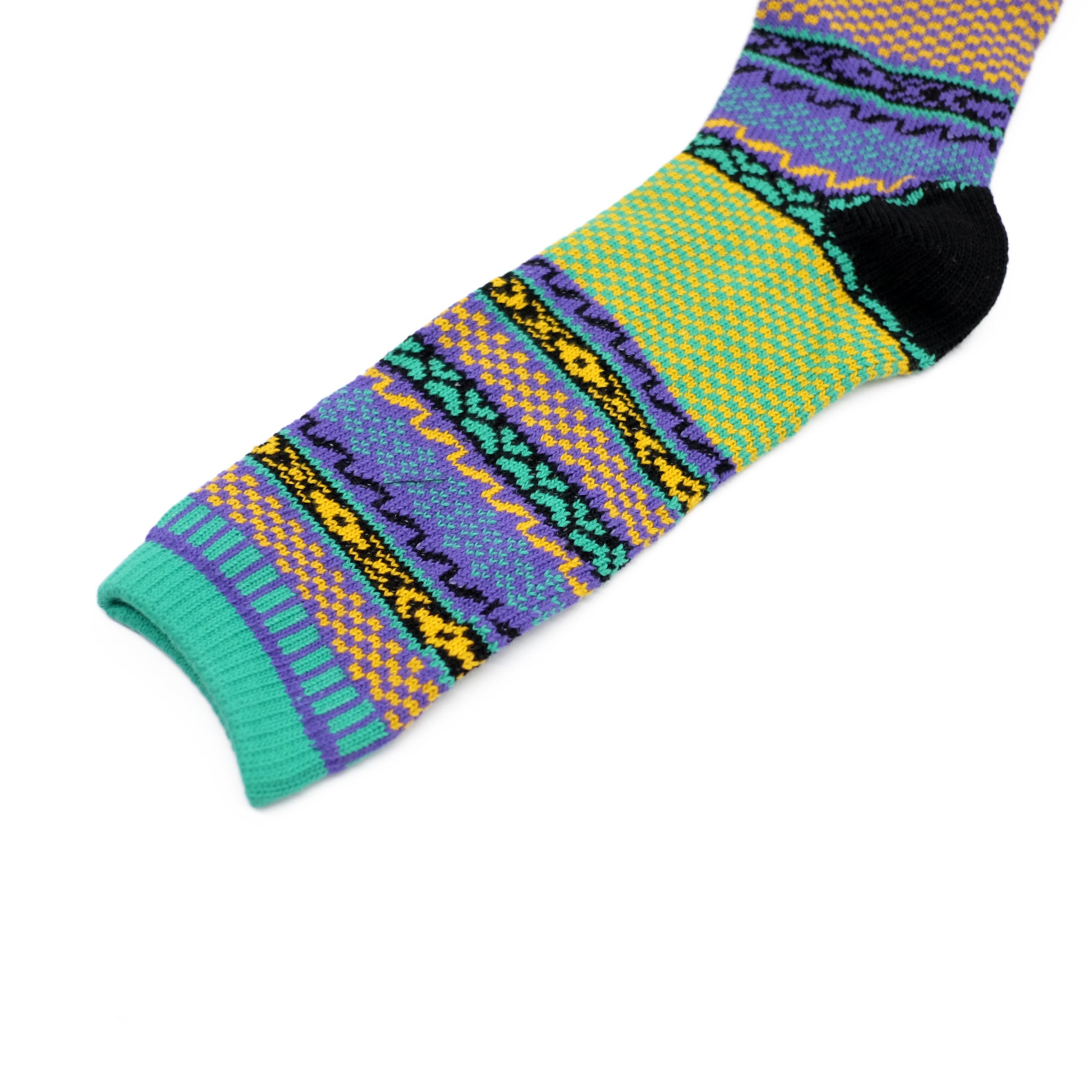 aoi tribal pattern green sock